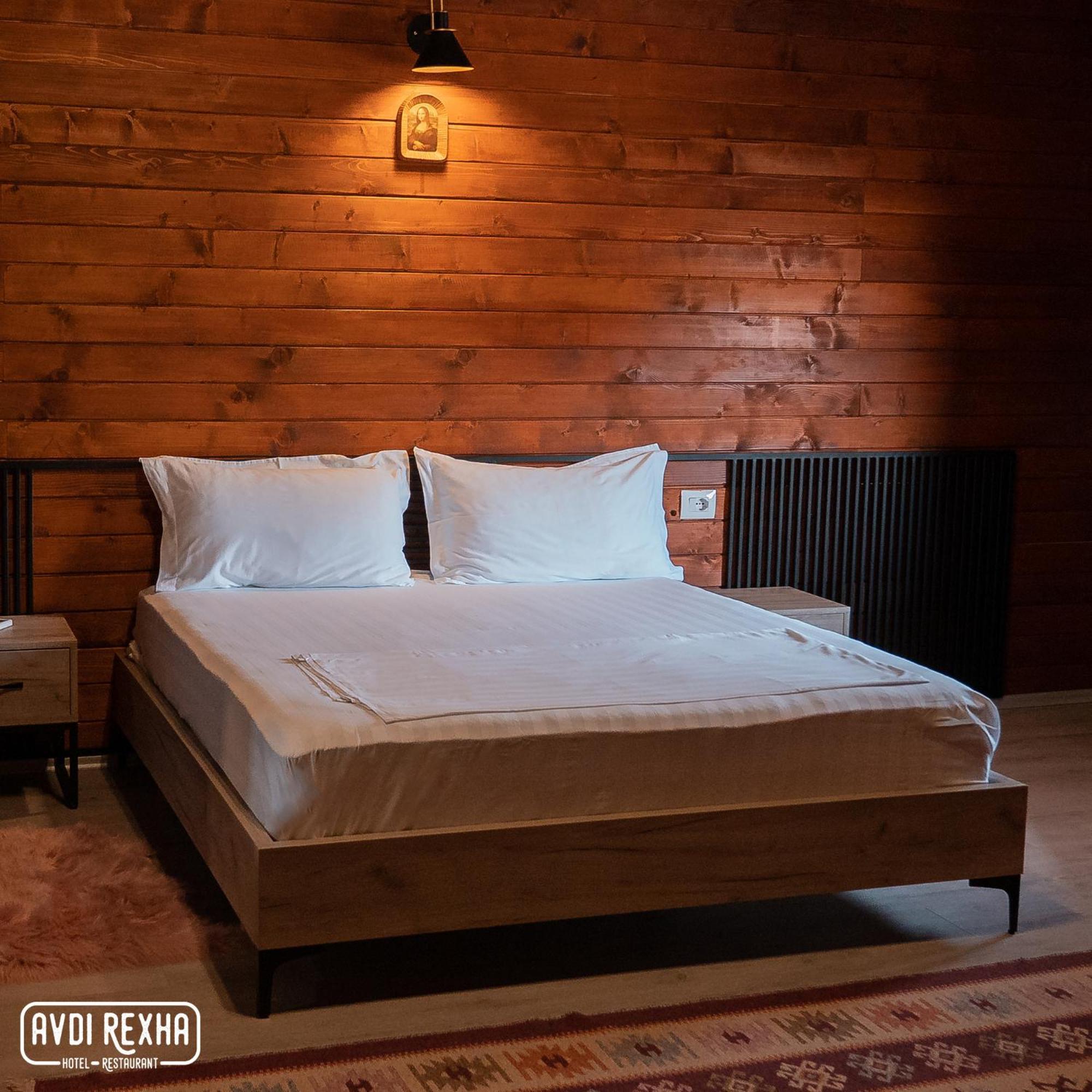 Hotel Avdi Rexha Bajram Curri Exteriör bild